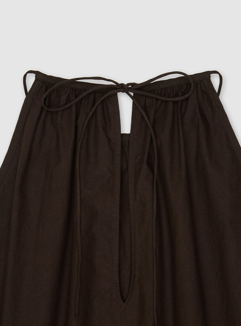 Sleeveless halter top with back slit