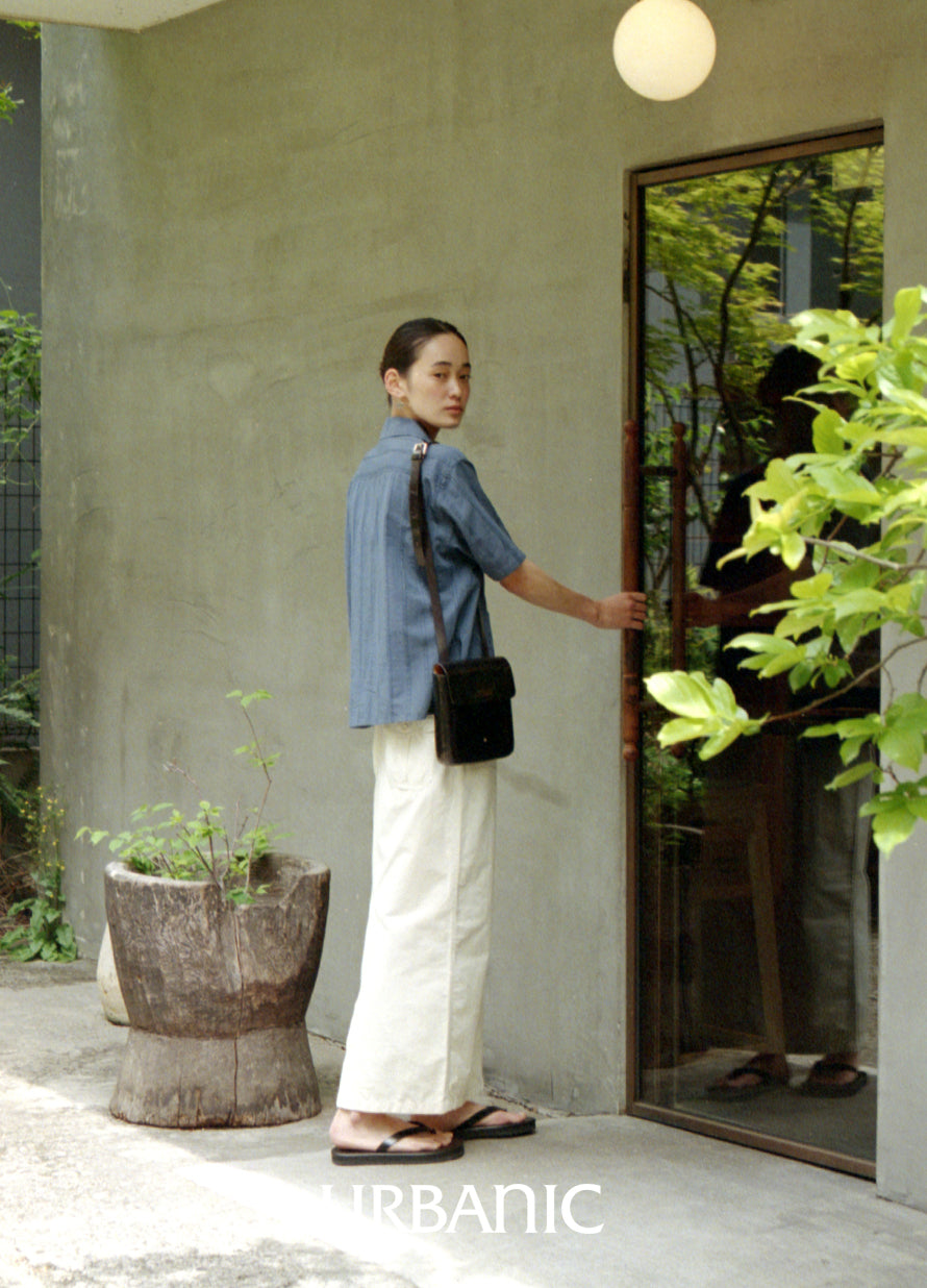 blue shirt outfit for women