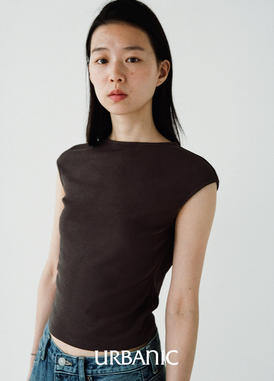 Ribbed T-shirt with shallow boat neckline and cap sleeves
