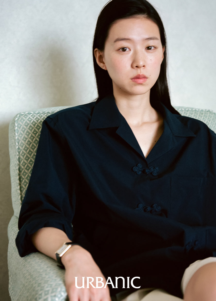 Lightweight cotton shirt jacket with woven frog buttons