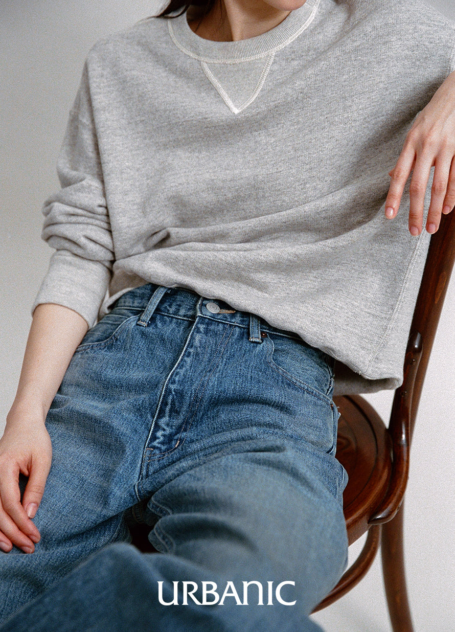 Grey melange sweatshirt with white stitching