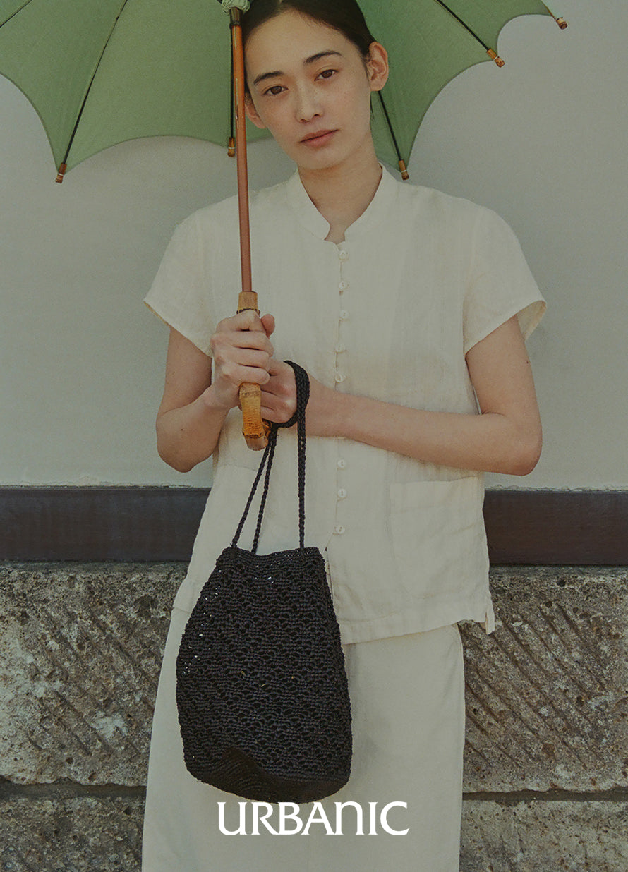 Soft summer blouse with a relaxed and lightweight feel