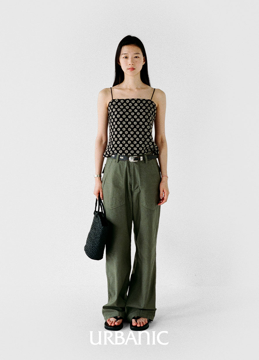 Women’s lightweight stretch top with jacquard floral pattern