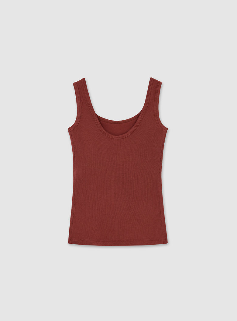 Round neck sleeveless top designed to frame the collarbone