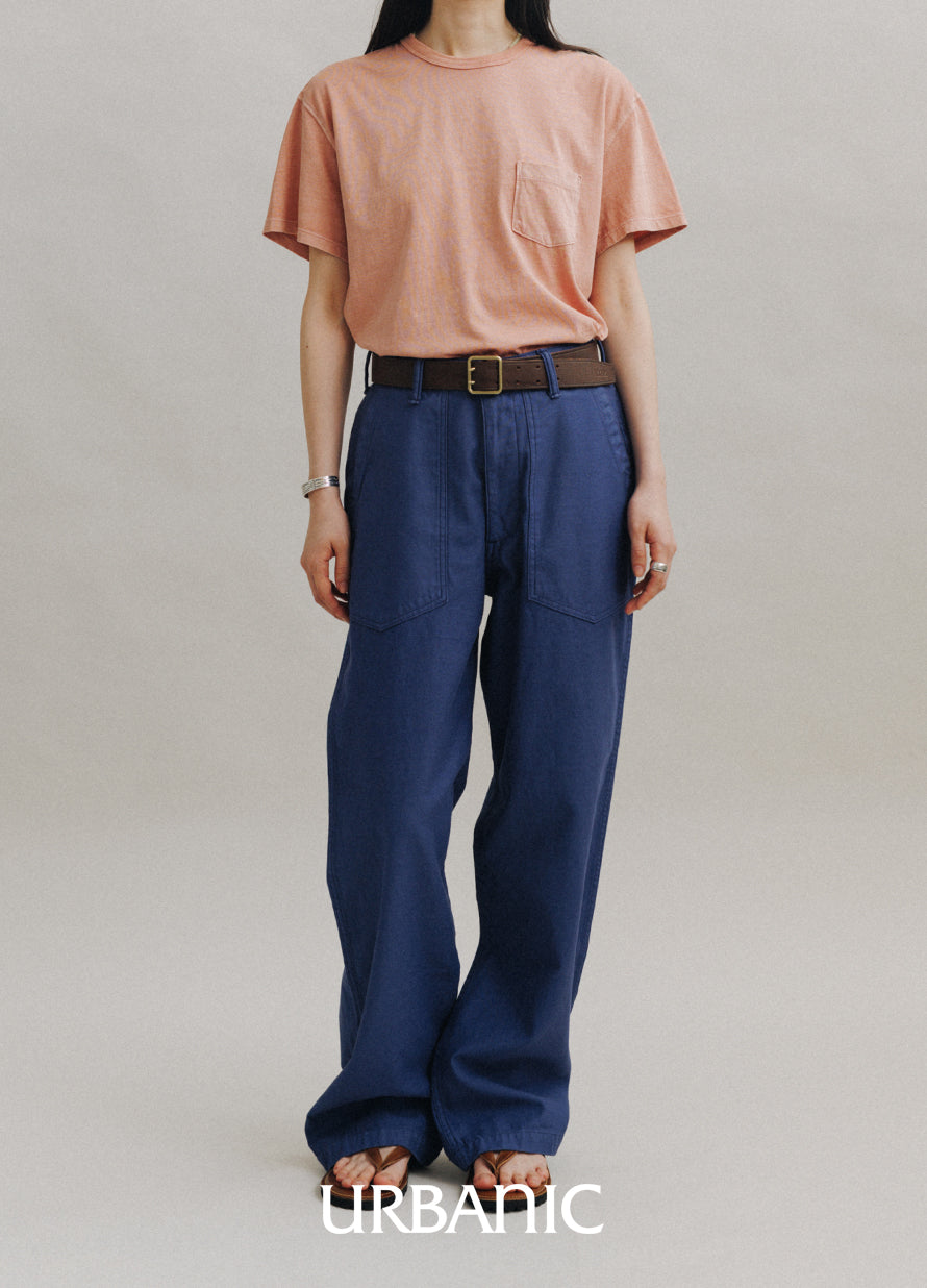 Relaxed fatigue pants with classic military details