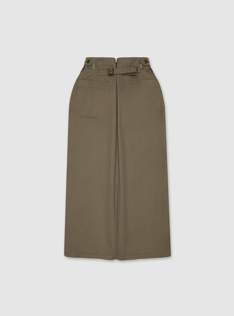 Women’s skirt with a structured shape and adjustable back buckle