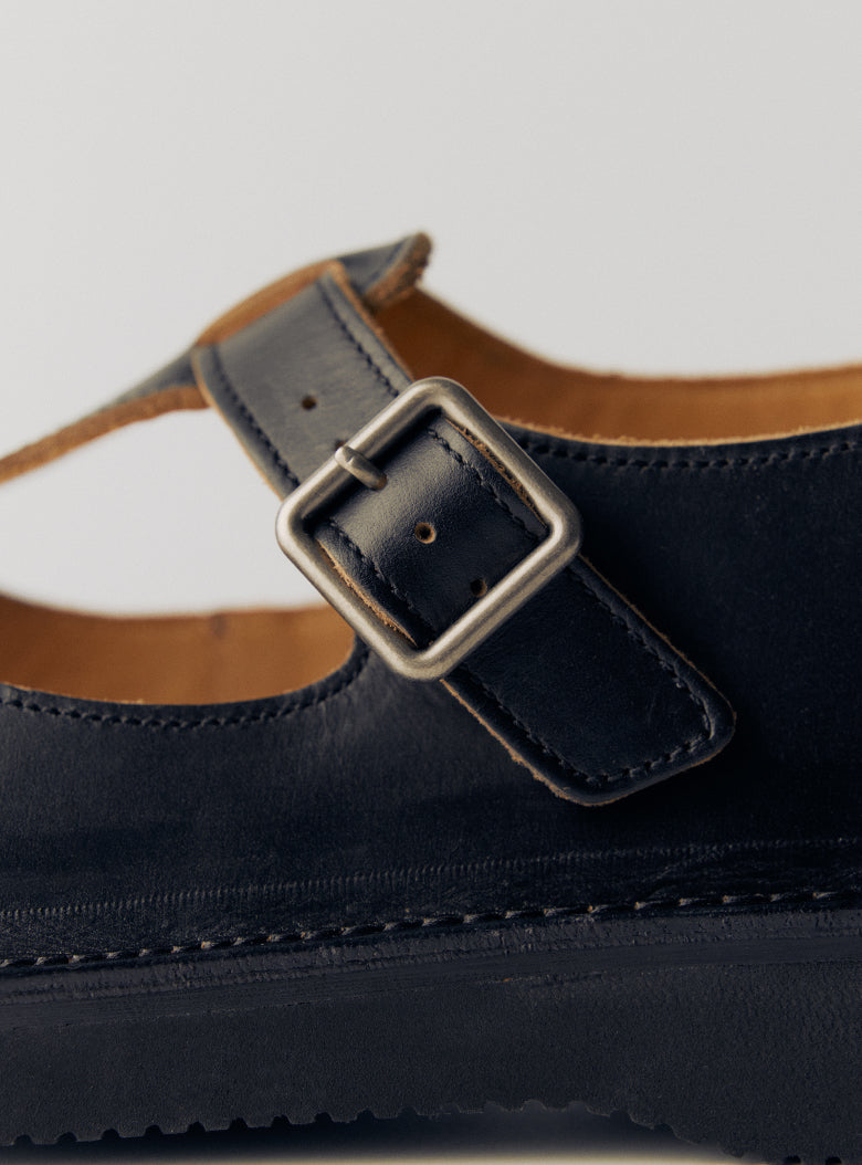 T-strap Vibram Sandals