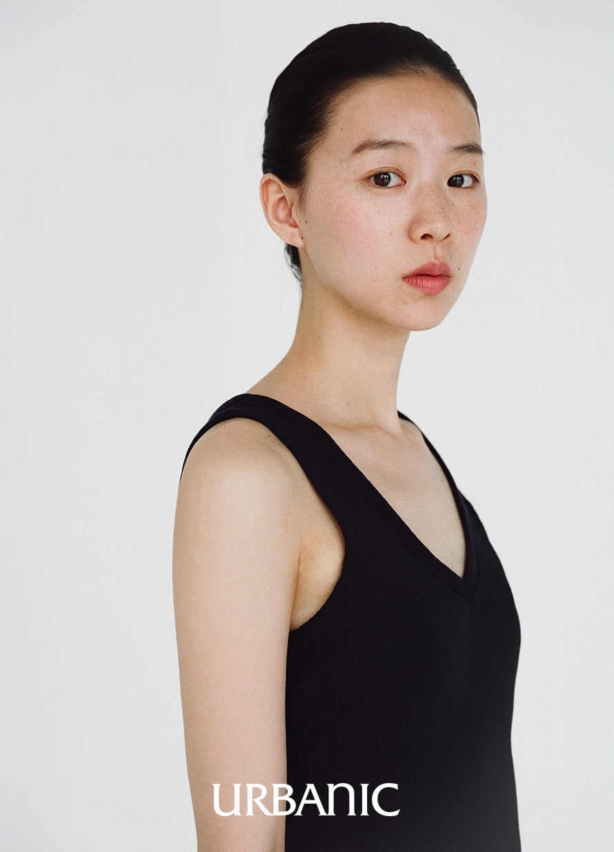 V-neck Sleeveless