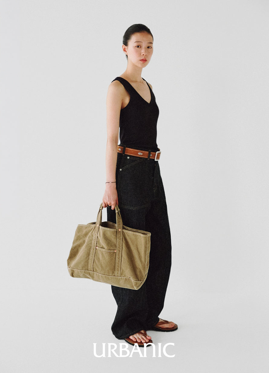 V-neck Sleeveless