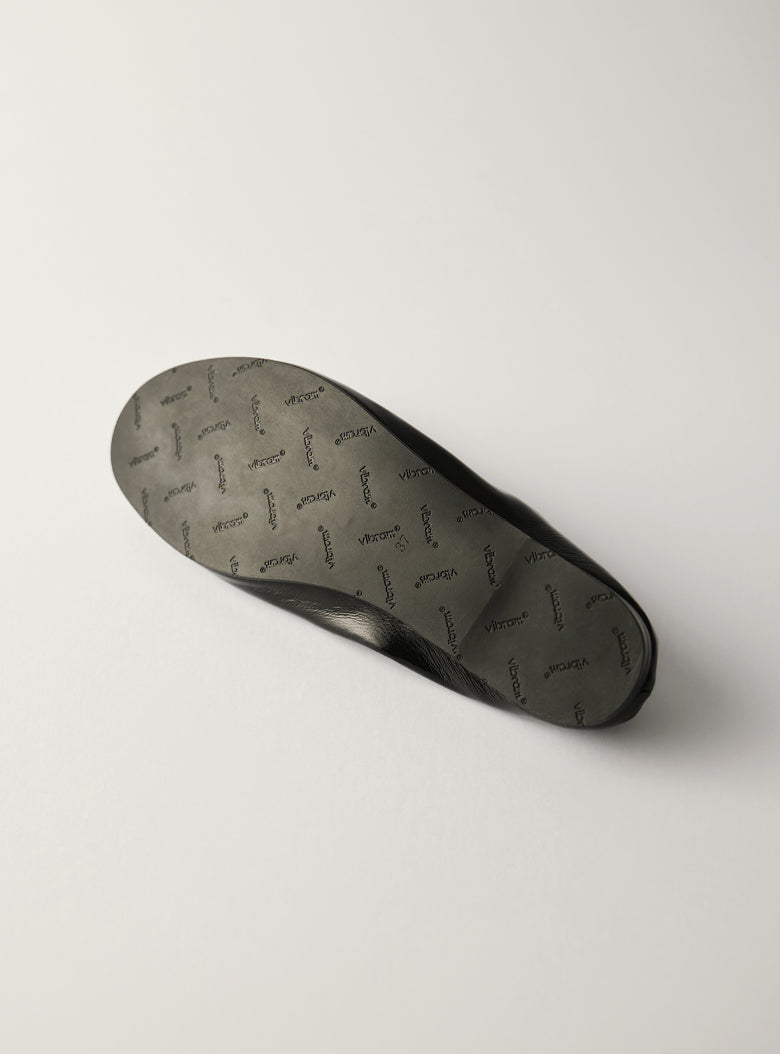 Almond  Flat