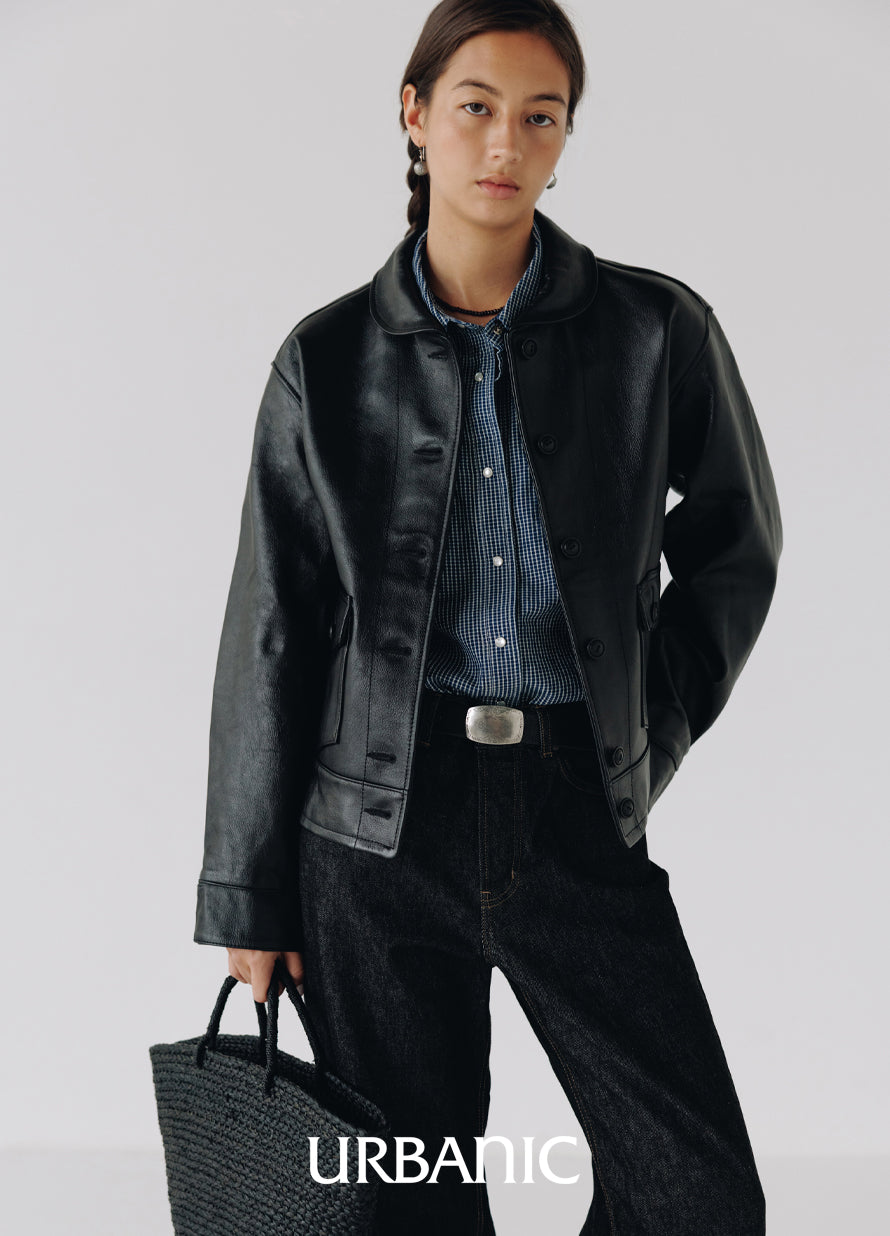 Classic 14 oz denim pants with clean straight silhouette