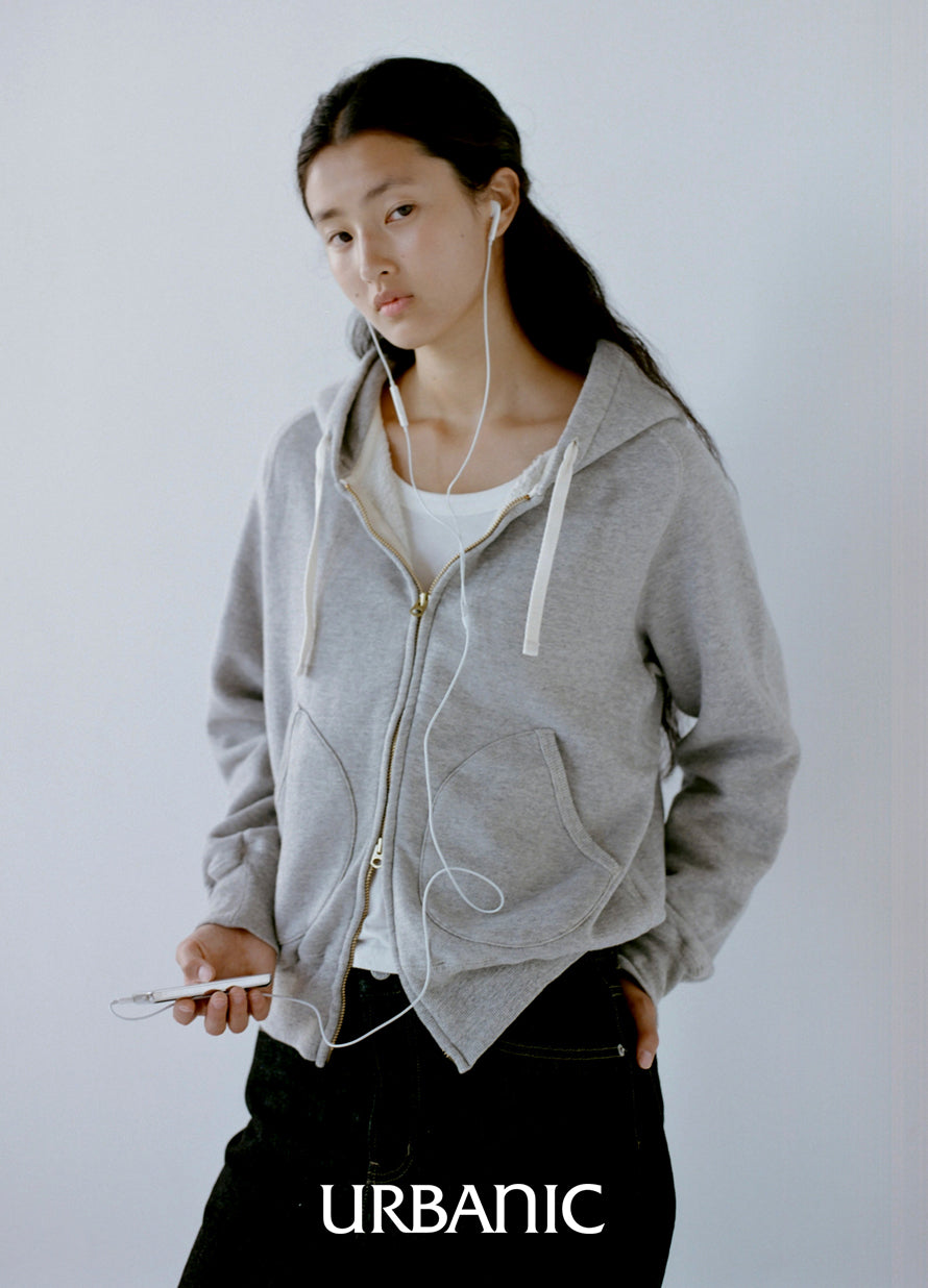 Relaxed raglan-sleeve top with balanced silhouette