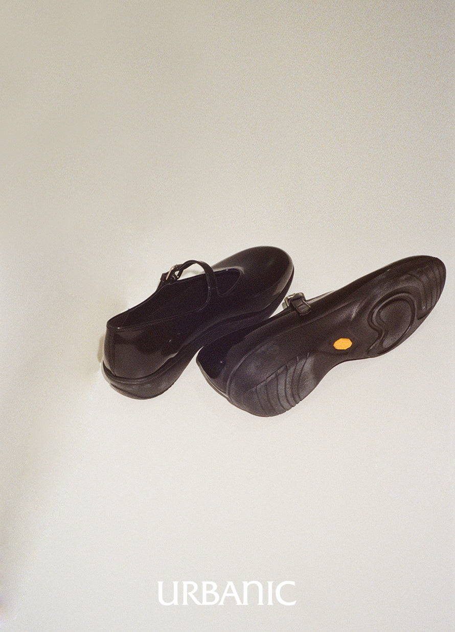 Vibram Mary Jane (Glossy)