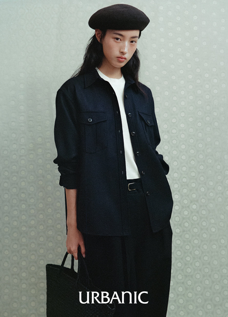 Sturdy oversized shirt with vintage naval influence