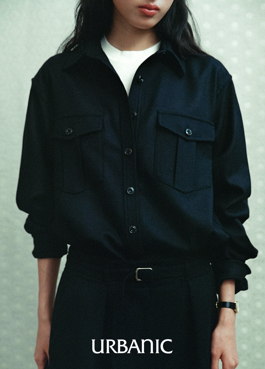 Military-inspired shirt with a generous structured fit